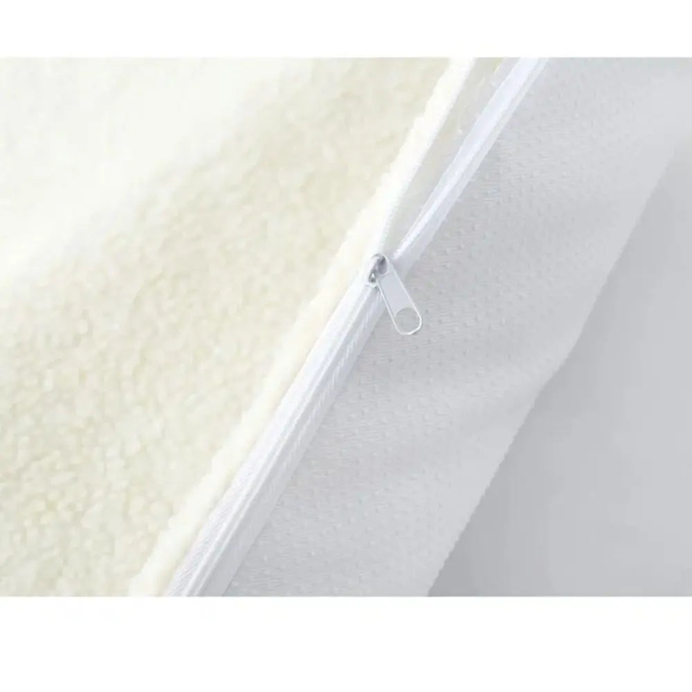 Self Warming Fleece Pet Mat - GLR SHOPPING
