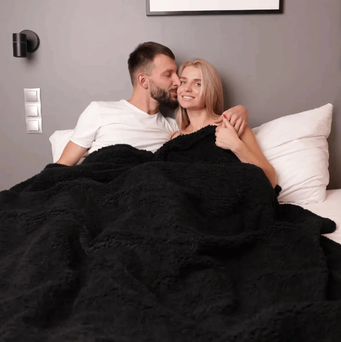 Waterproof Cuddle Blanket - GLR SHOPPING