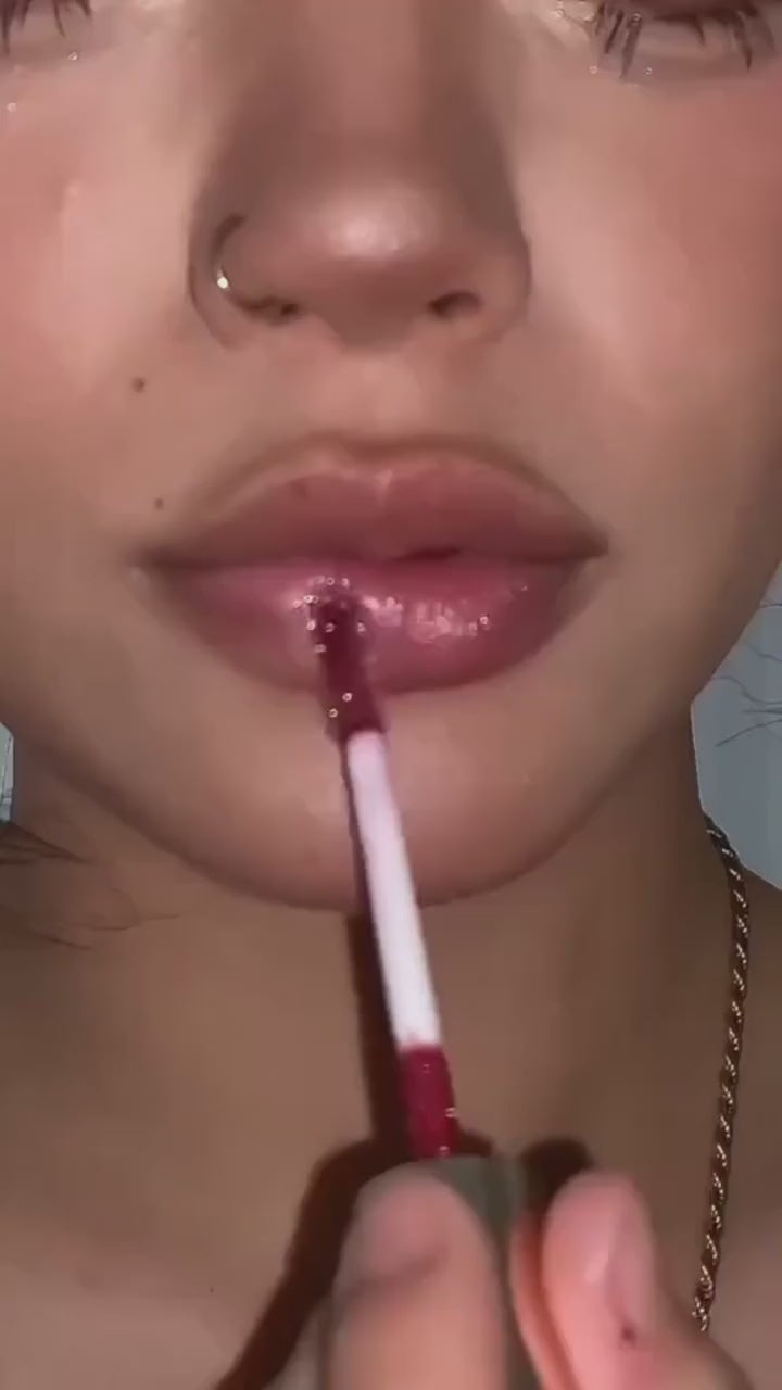 Load video: SparkleStay 9-Shade Glitter Lipstick