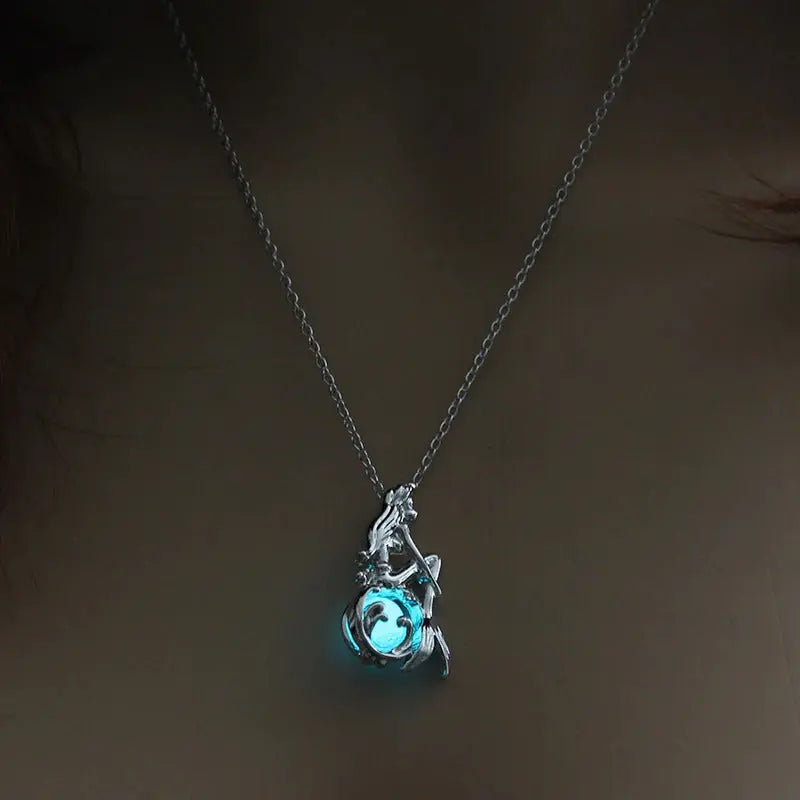 Moon Glowing Necklace - GLR SHOPPING