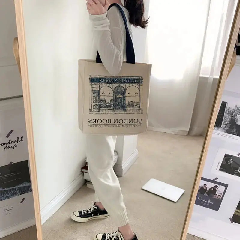 London Books Print Shoulder Bag - GLR SHOPPING