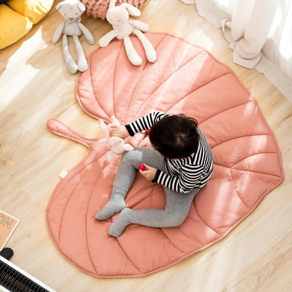 Leaf Shape Floor Kennel Pad Blanket - GLR SHOPPING