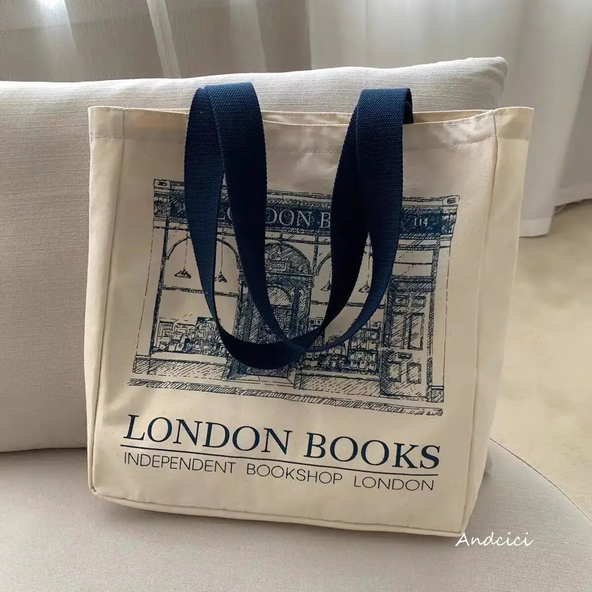 London Books Print Shoulder Bag - GLR SHOPPING