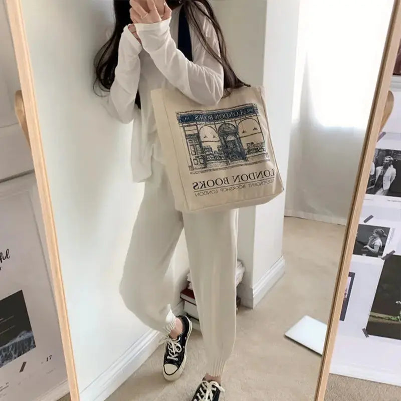 London Books Print Shoulder Bag - GLR SHOPPING